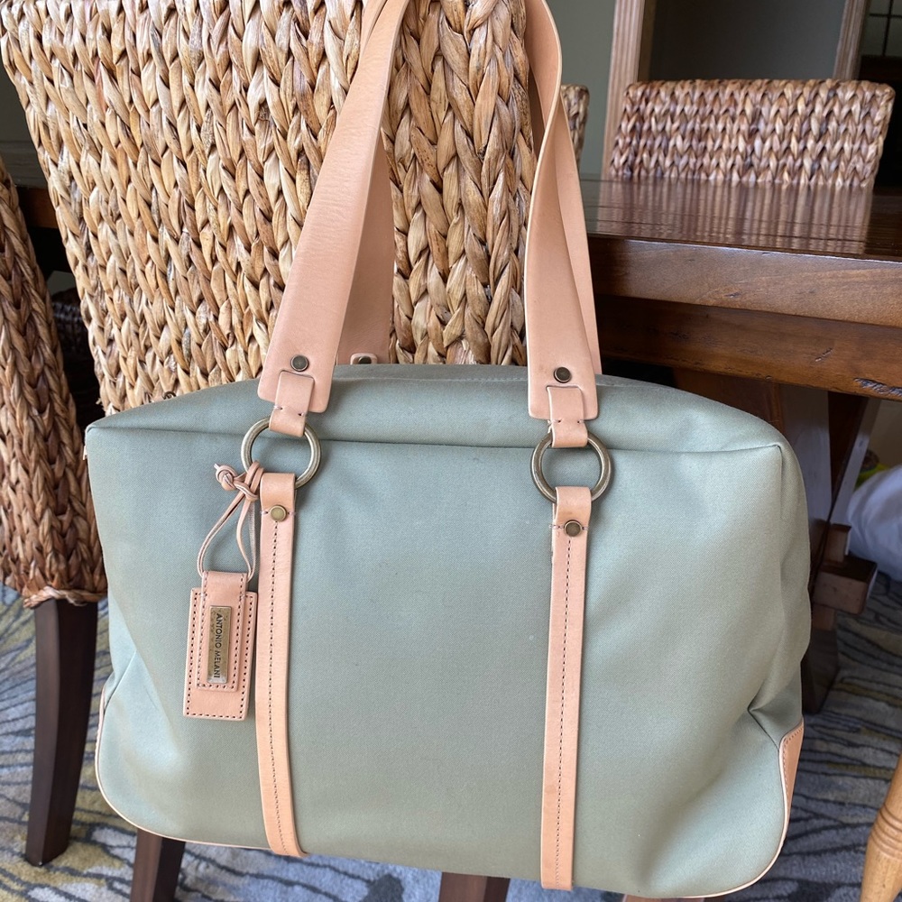 SALE! Antonio Melani Tote